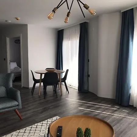 Апартаменты Modern And Vibrant Apartment 7 Min To Marmaris Public Beach Мармарис